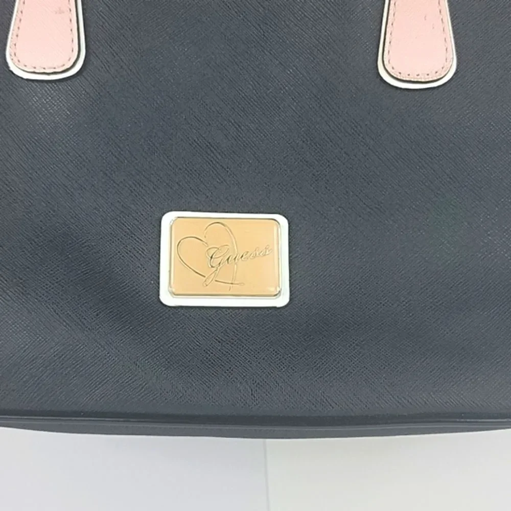 Guess Shoulder Bag‎